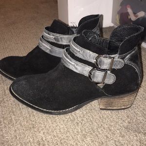 Steve Madden booties